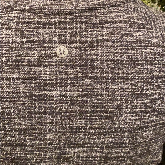 Lululemon Longsleeve - Picture 6 of 6